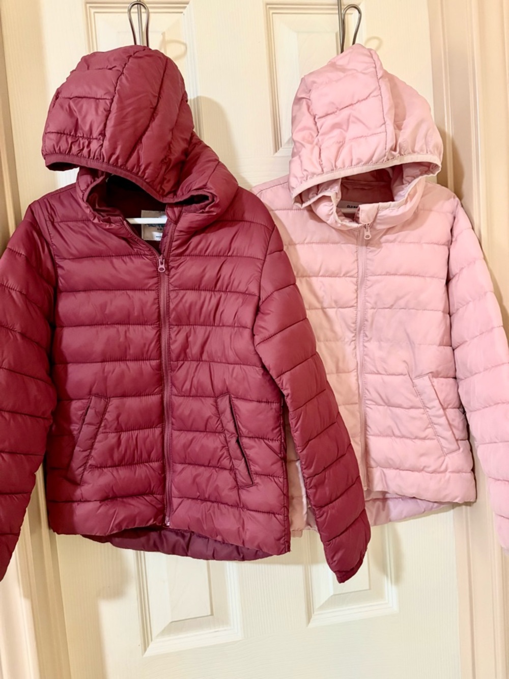 2 Old Navy Kids Puffer Jackets - Burgundy and Pink Water resistant  Size S 6-7